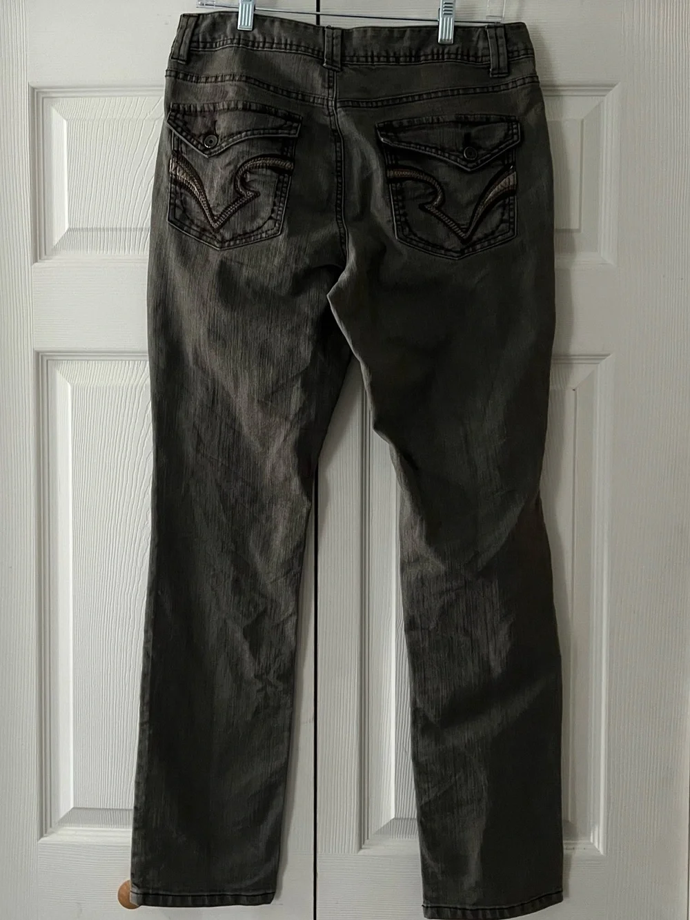 LIKE NEW! Inc. Denim Regular Fit Skinny Leg Jeans - Picture 3 of 9
